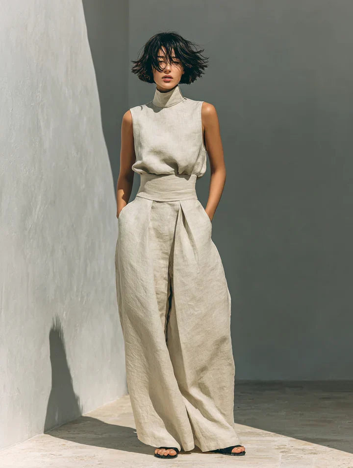 FLOR | MINIMALIST WOMEN’S TWO-PIECE SET WITH SLEEVELESS BLOUSE AND WIDE-LEG TROUSERS