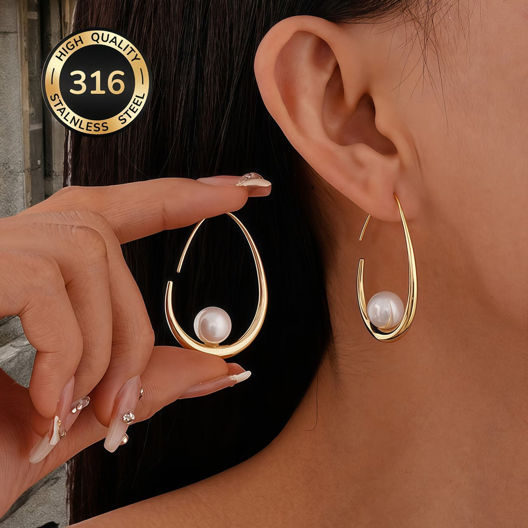 SELENA | CRESCENT PEARL HOOP EARRINGS