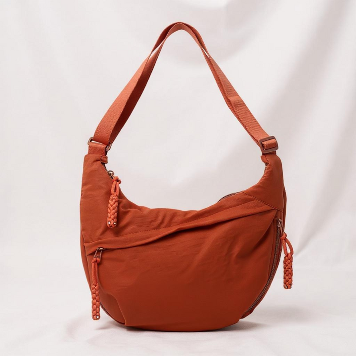 Luna | Elegant and Sustainable Shoulder Bag
