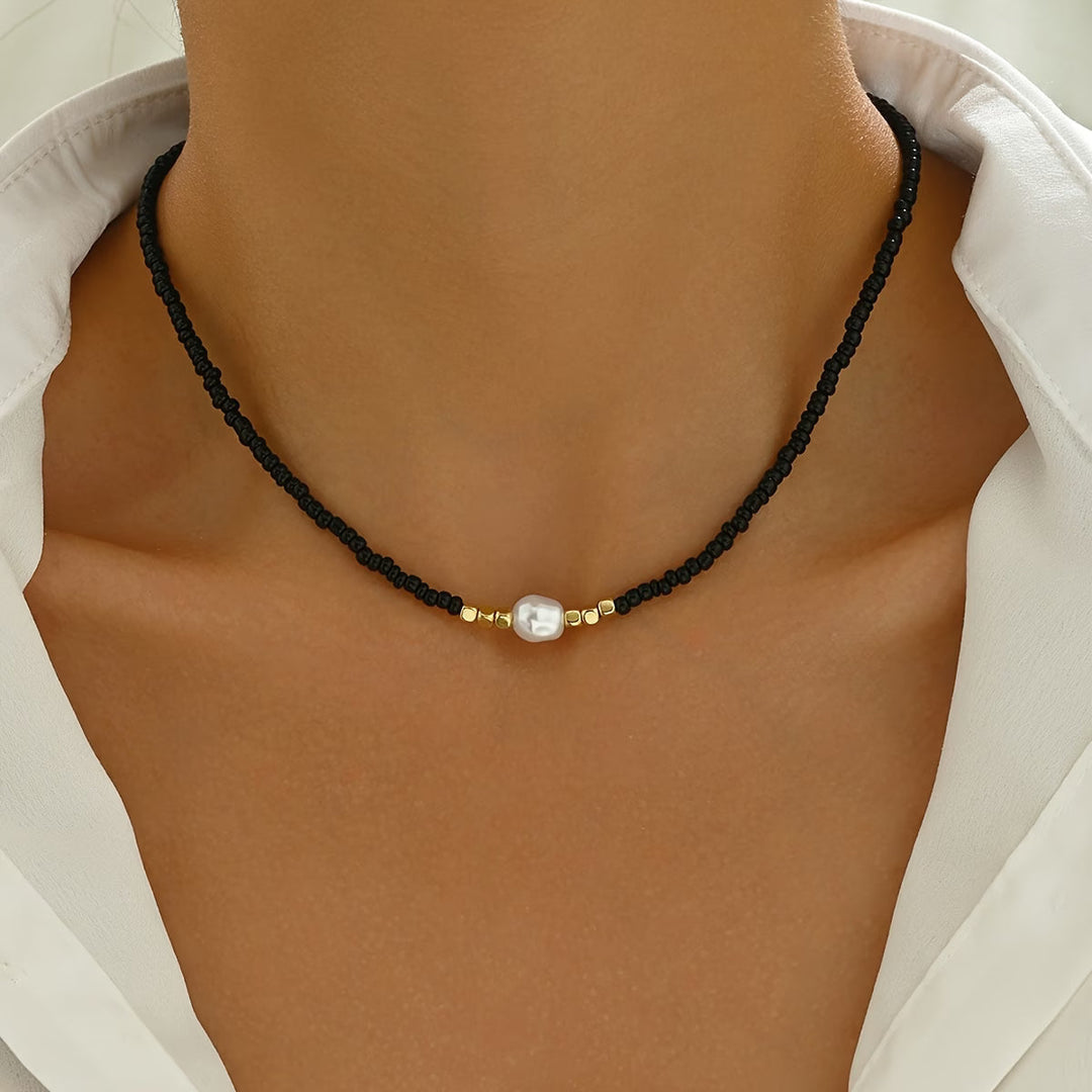 ISLA | MINIMAL PEARL NECKLACE