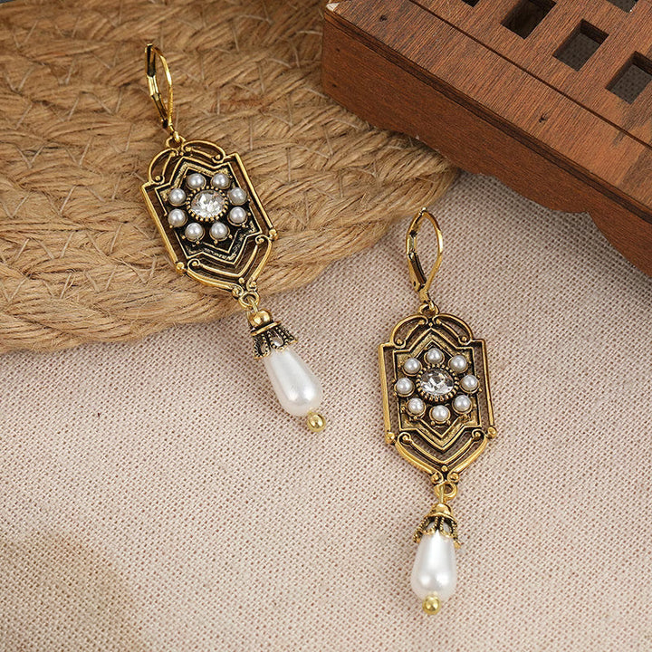 ADELINA | VINTAGE GOLDEN INLAID PEARL EARRINGS