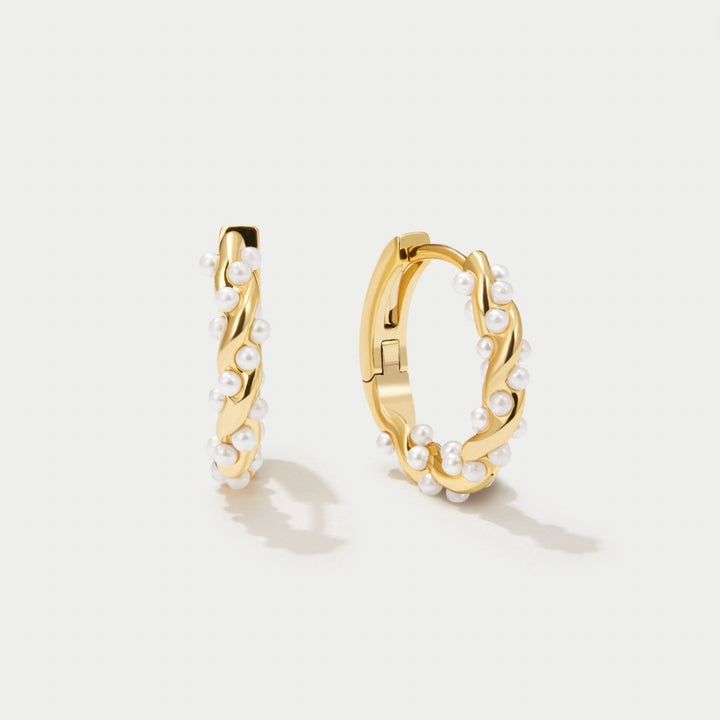 TWYLA | TWIRLED PEARL HOOP EARRINGS